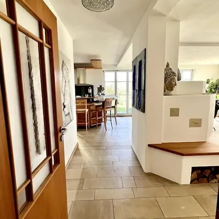 Apartment Sonnige Mit Garten Am Fraenkischen Seenland Kammerstein